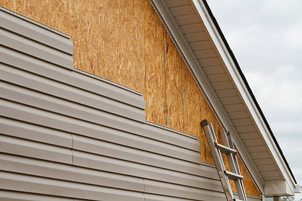 24/7 Emergency Storm Damage Siding Repair experts in Biglerville, PA